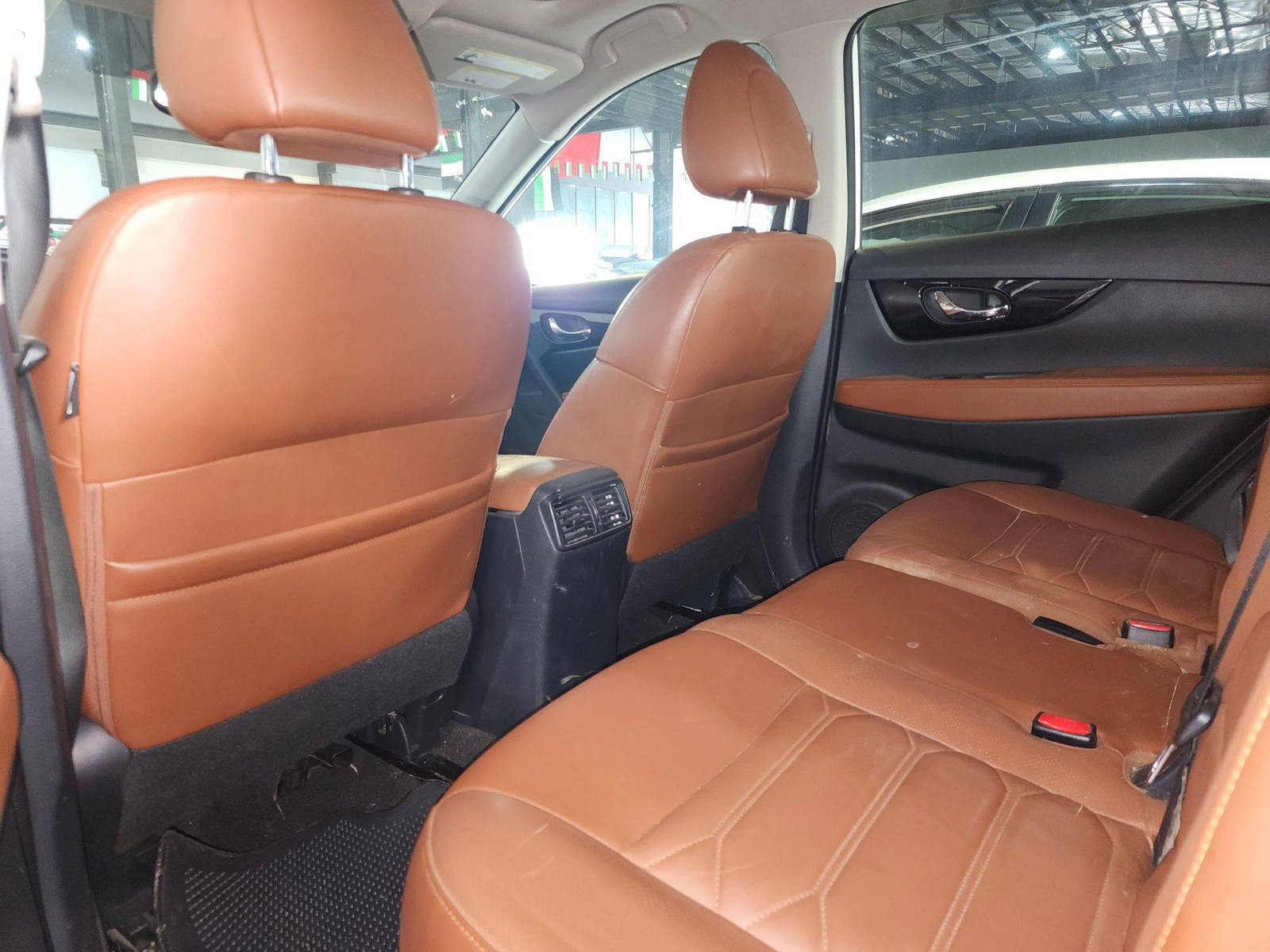 2017 NISSAN ROGUE — 202197 KM — Lot 862400 — Souq - Marhaba Auctions Used Cars - Image 7
