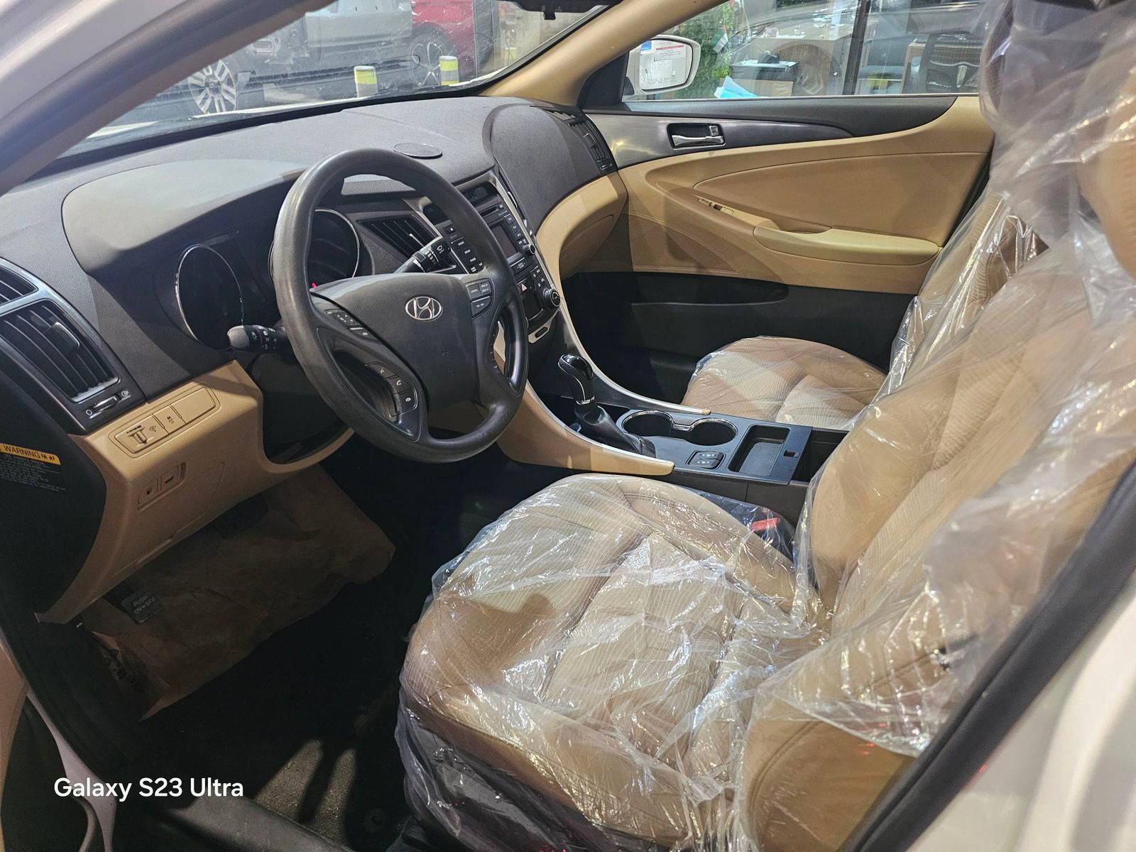 2015 HYUNDAI SONATA — 137210 Miles — Lot FA133584 — Main - Marhaba Auctions Used Cars - Image 8