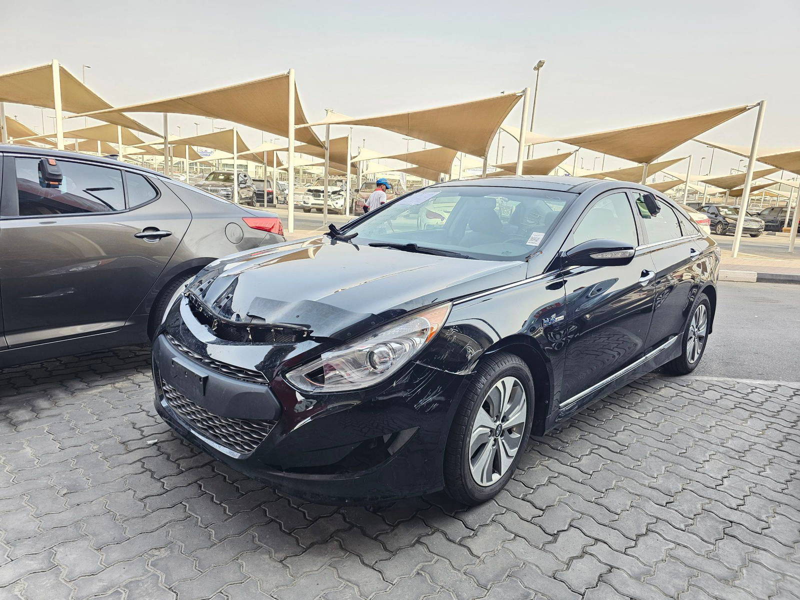 2014 HYUNDAI SONATA — 191640 KM — Lot 47EA111079 — Souq - Marhaba Auctions Used Cars - Image 5