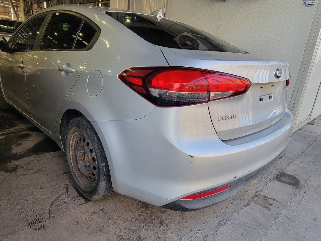 2017 KIA FORTE — 166404 Miles — Lot 7590737 — Souq - Marhaba Auctions Used Cars - Image 5