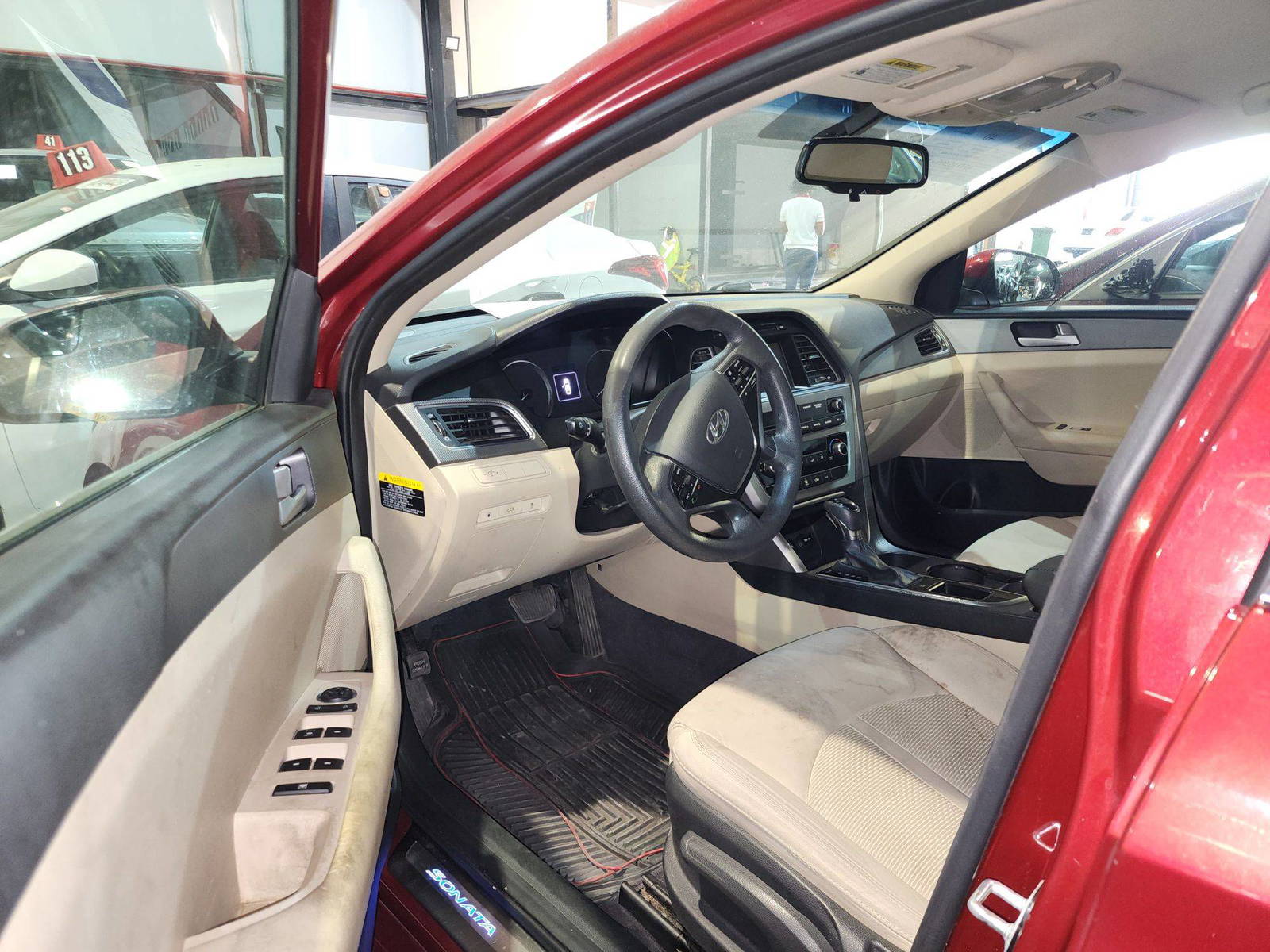 2016 HYUNDAI SONATA — 136567 Miles — Lot 314605 — Al Quoz - Marhaba Auctions Used Cars - Image 9
