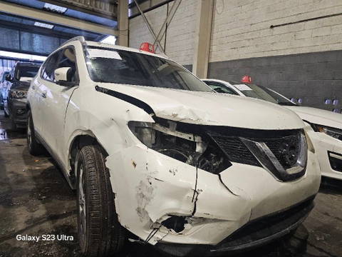 2015 NISSAN ROGUE at Marhaba Auctions