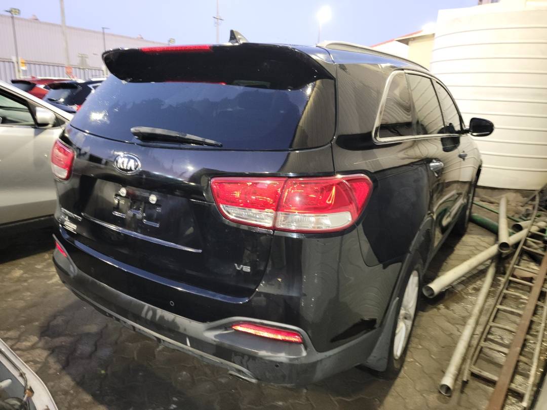 KIA SORENTO 2017 - Marhaba Auction Used Cars - Image 4