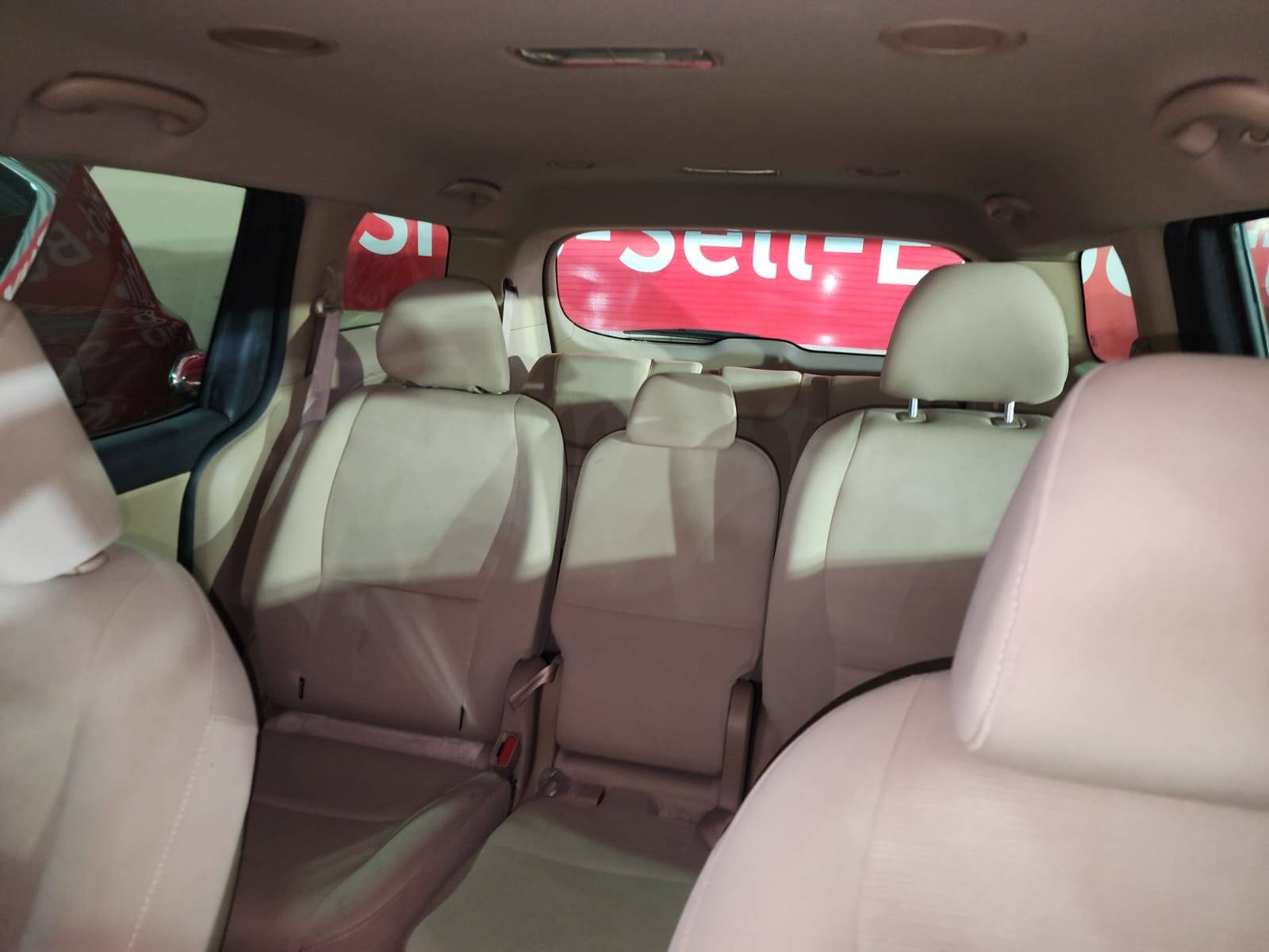 KIA CARNIVAL LX 2017 - Marhaba Auction Used Cars - Image 9