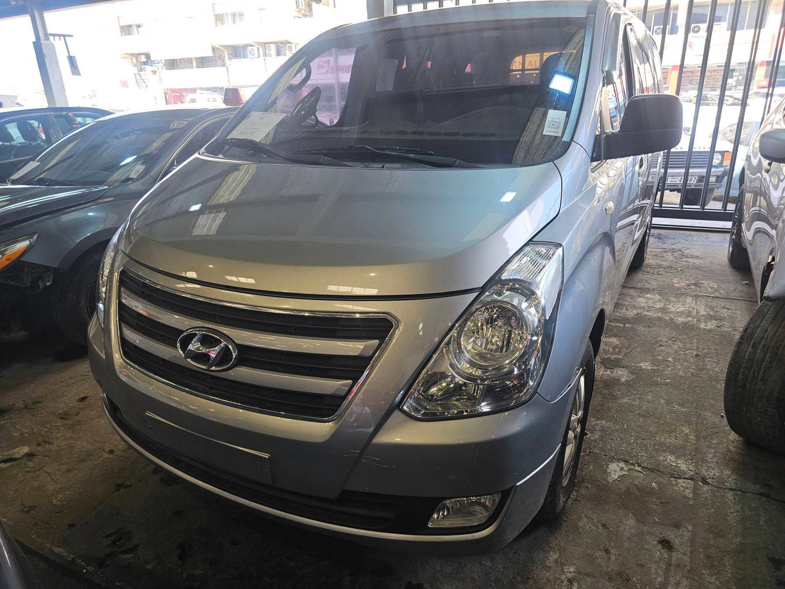 HYUNDAI GRAND STAREX 2016 - Marhaba Auction Used Cars - Image 3