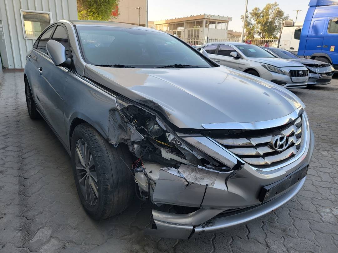 HYUNDAI SONATA 2011 - Marhaba Auction Used Cars - Image 6