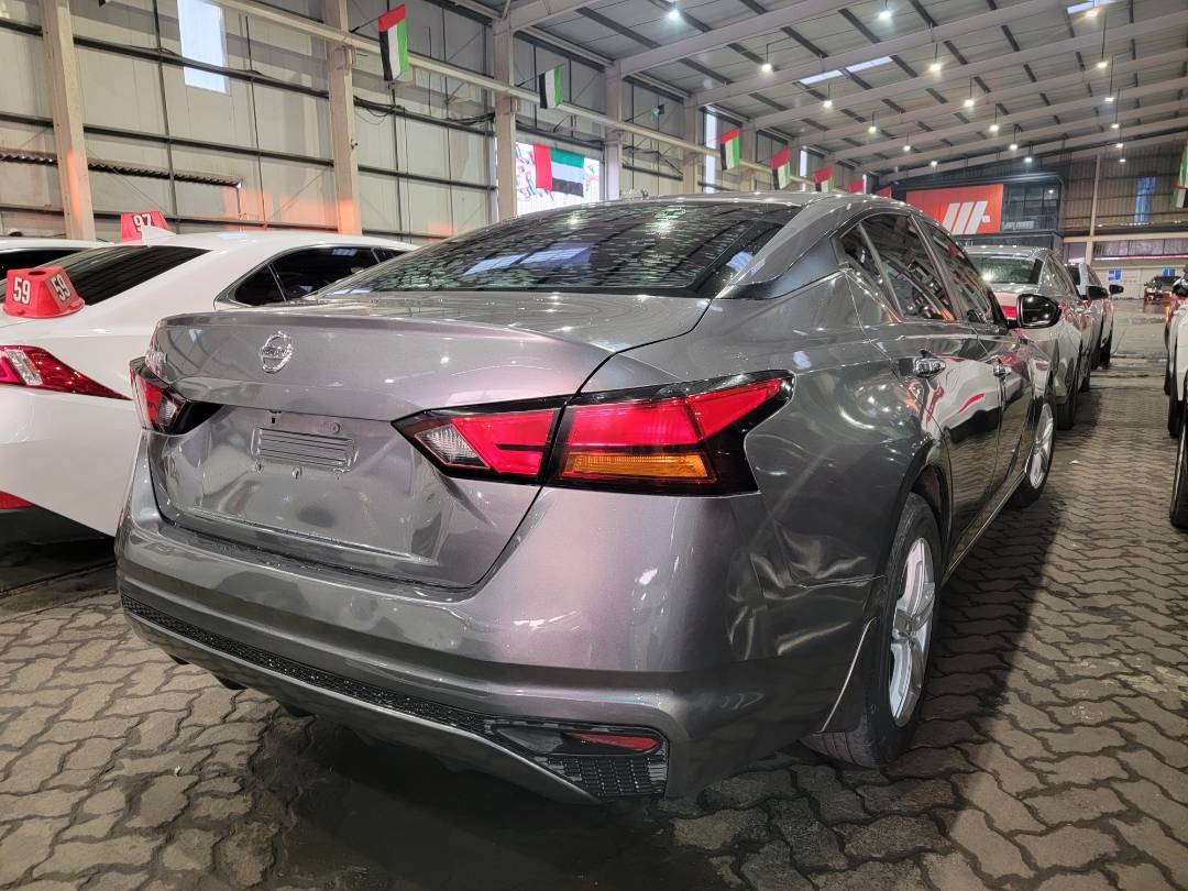 2019 NISSAN ALTIMA — 179921 Miles — Lot C142066 — Main - Marhaba Auctions Used Cars - Image 3