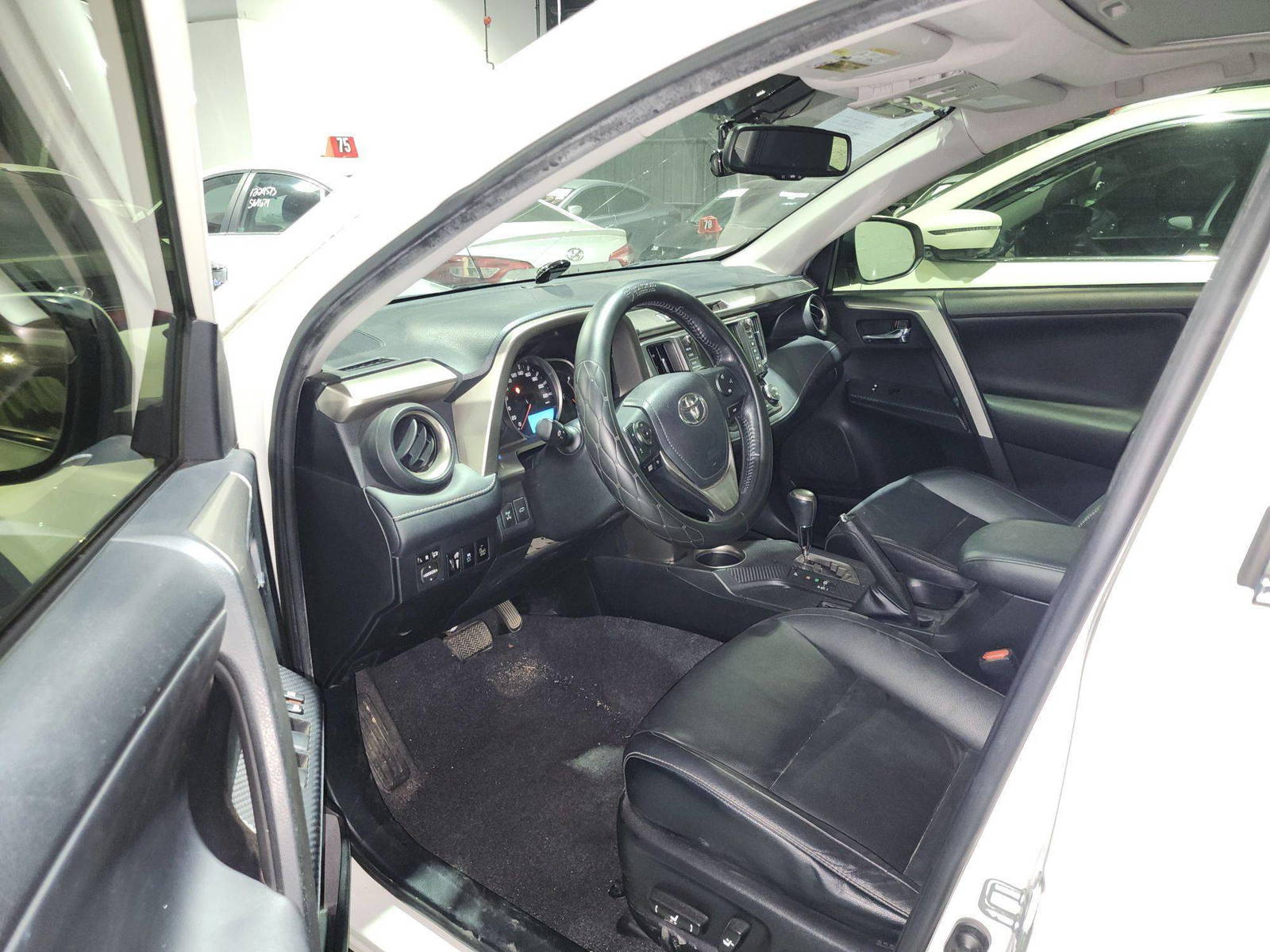 2014 TOYOTA RAV4 — 110470 KM — Lot 58753 — Main - Marhaba Auctions Used Cars - Image 9