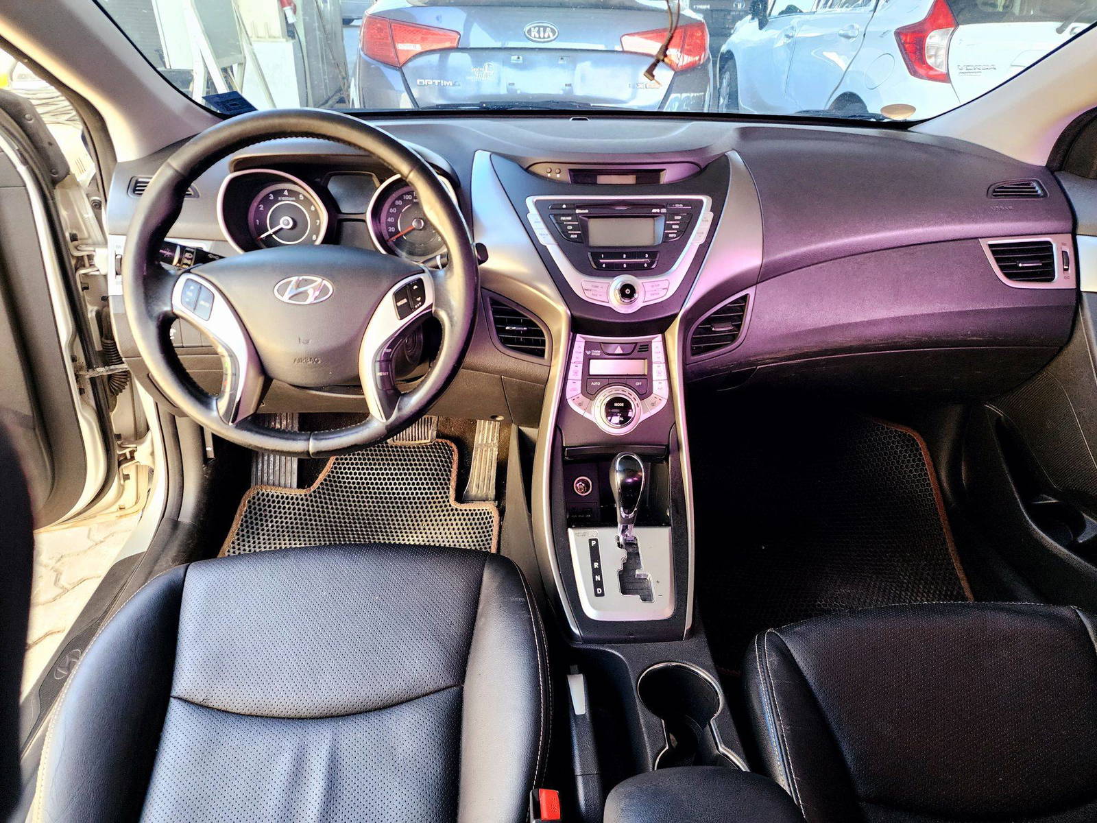 2012 HYUNDAI AVANTE — 146938 KM — Lot 567329 — Souq - Marhaba Auctions Used Cars - Image 7