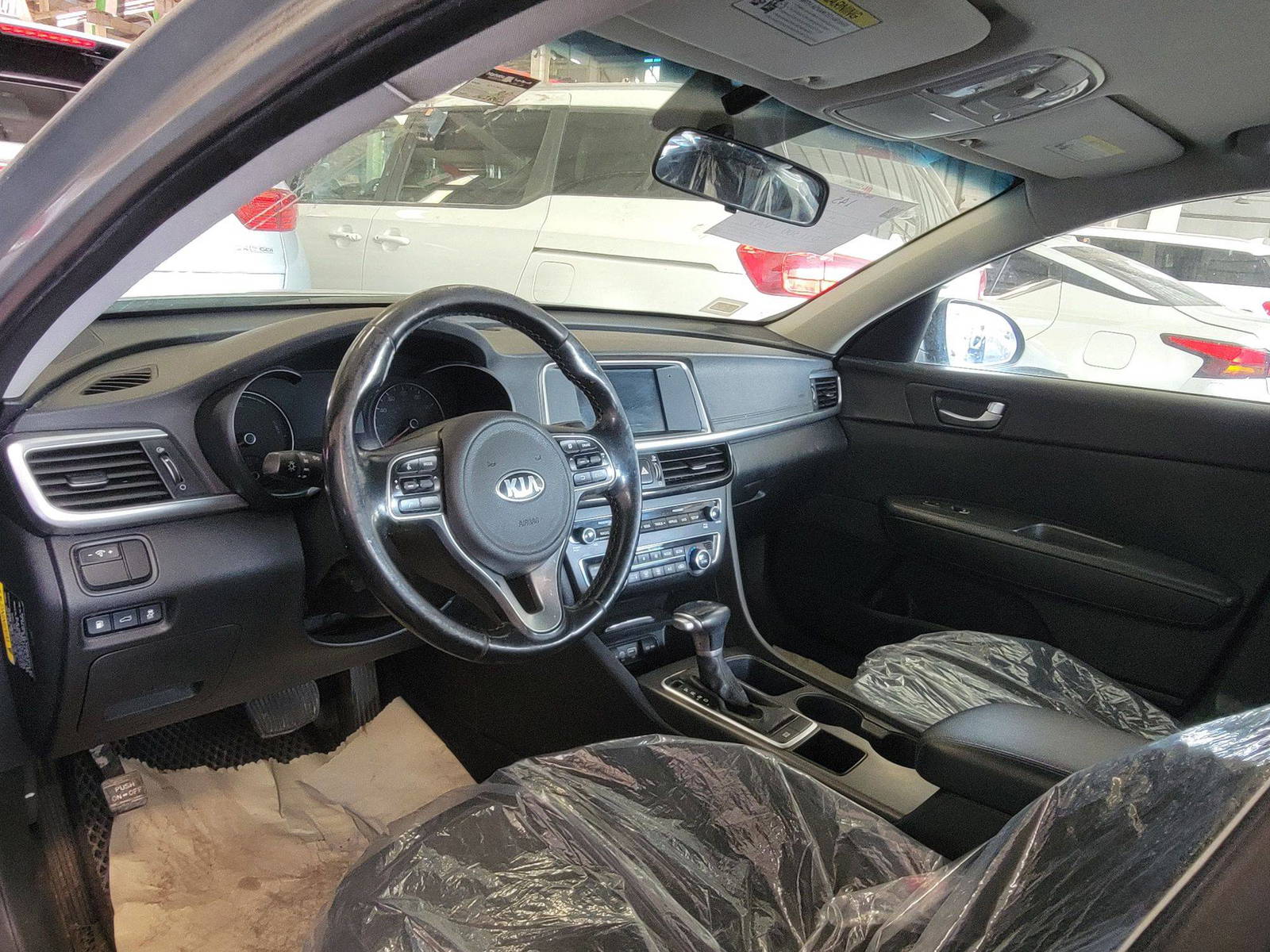 KIA OPTIMA 2018 - Marhaba Auction Used Cars - Image 8