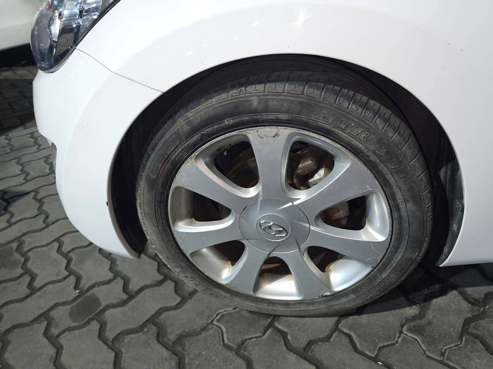 2012 HYUNDAI AVANTE — 153149 KM — Lot CU380539 — Souq - Marhaba Auctions Used Cars - Image 11