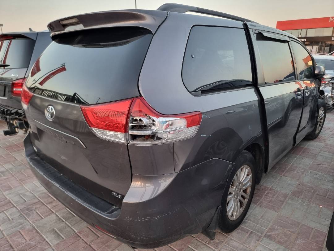 2013 TOYOTA SIENNA — 207544 Miles — Lot 495966 — Ind. 12 - Marhaba Auctions Used Cars - Image 3