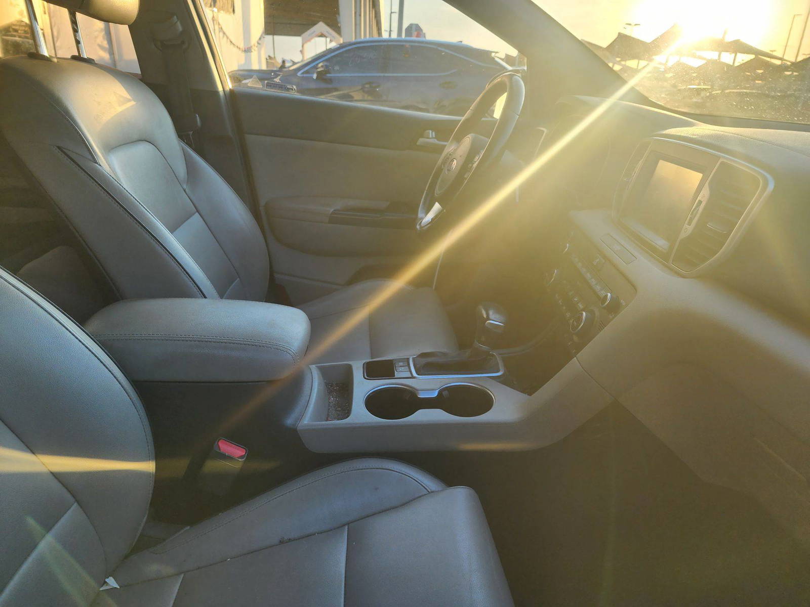 2017 KIA SPORTAGE — 146116 Miles — Lot 70548803 - Marhaba Auctions Used Cars - Image 9