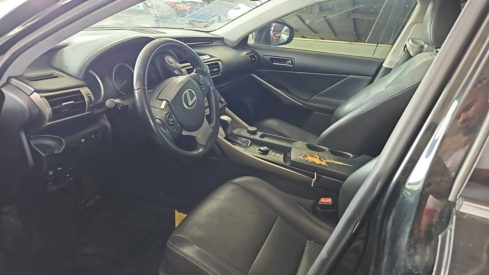 LEXUS IS 250 2014 - Marhaba Auction Used Cars - Image 5