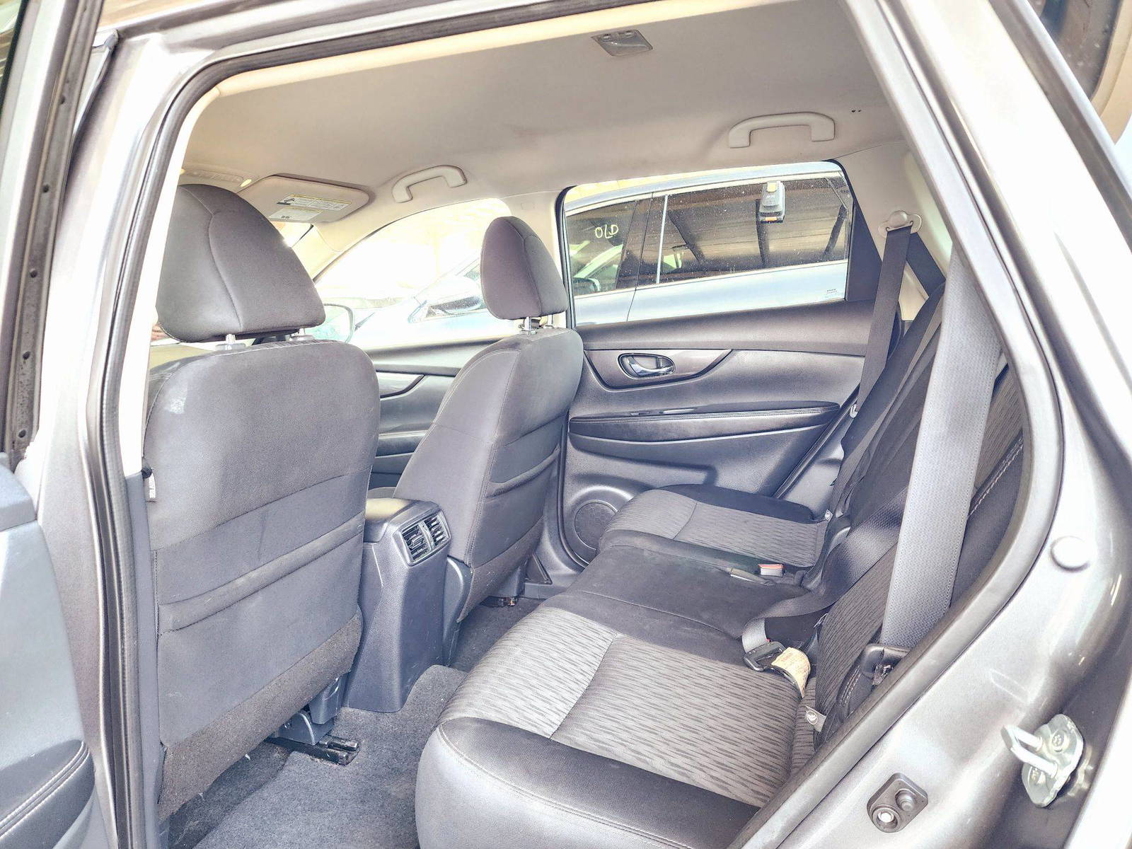 2018 NISSAN ROGUE — 226166 Miles — Lot 343714 — Souq - Marhaba Auctions Used Cars - Image 6