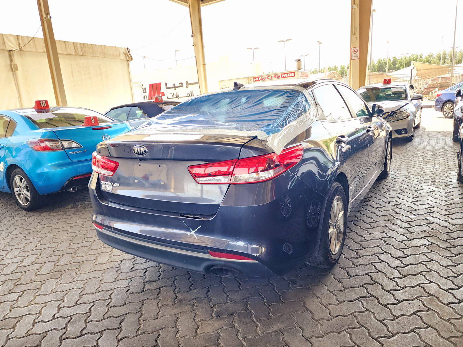 2017 KIA OPTIMA — 133459 Miles — Lot 82930904 — Souq - Marhaba Auctions Used Cars - Image 4