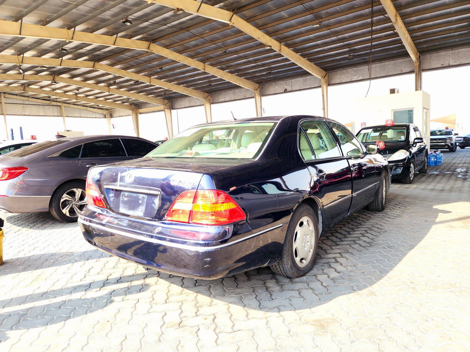 2001 LEXUS LS 430 — 285515 Miles — Lot 214587 — Souq - Marhaba Auctions Used Cars - Image 3