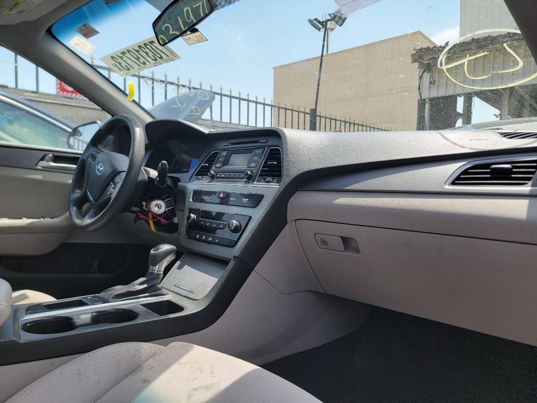 2015 HYUNDAI SONATA — 173515 Miles — Lot 70319713 - Marhaba Auctions Used Cars - Image 5