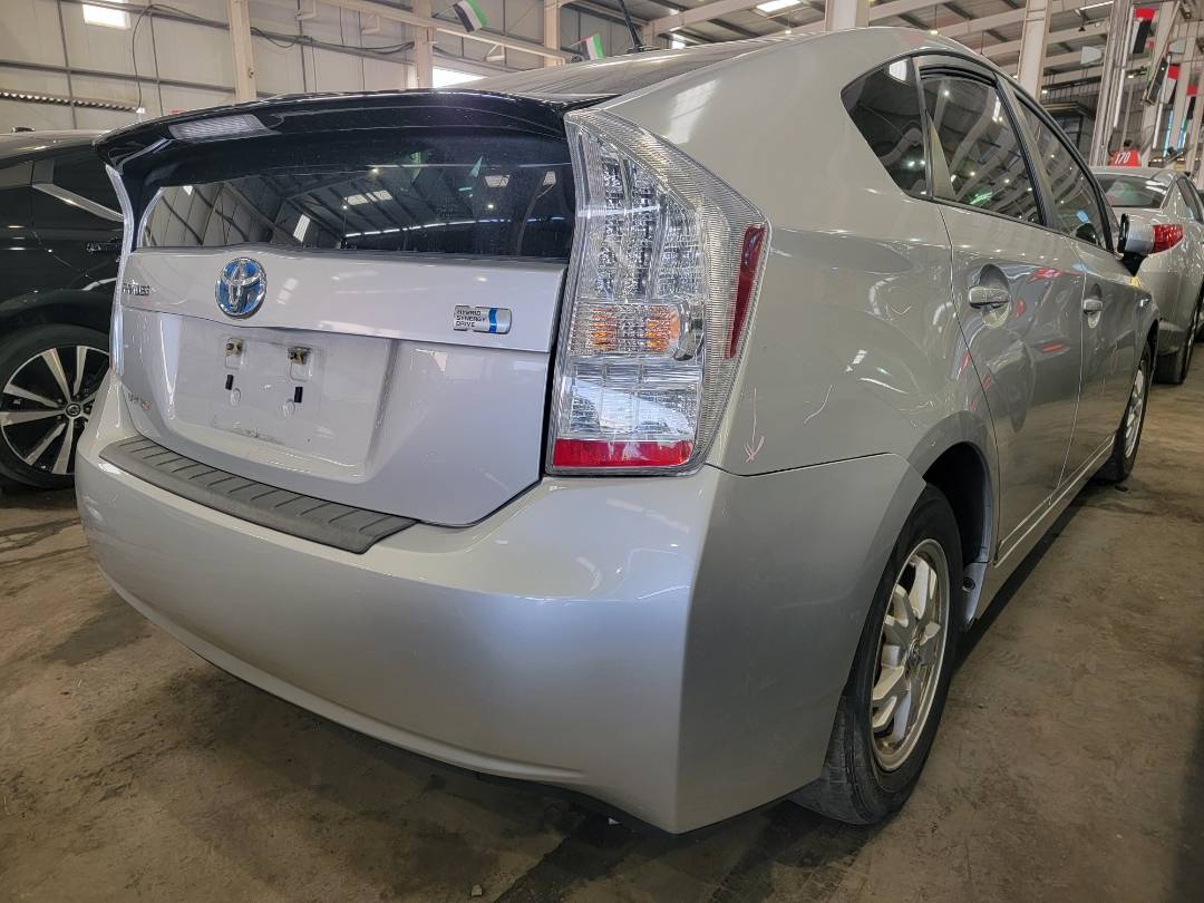 2011 TOYOTA PRIUS — 163915 Miles — Lot 44280824 - Marhaba Auctions Used Cars - Image 4