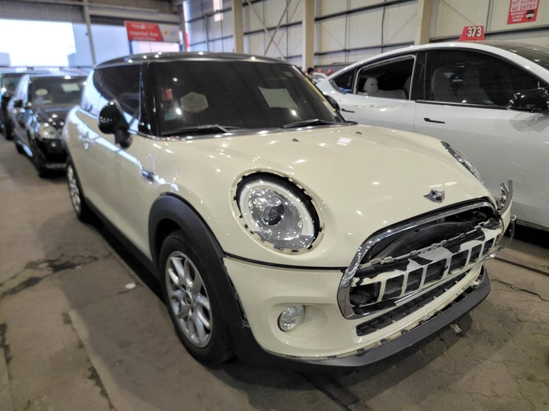 2018 MINI COOPER — 41117 KM — Lot J2H39404 — Main - Marhaba Auctions Used Cars - Image 5