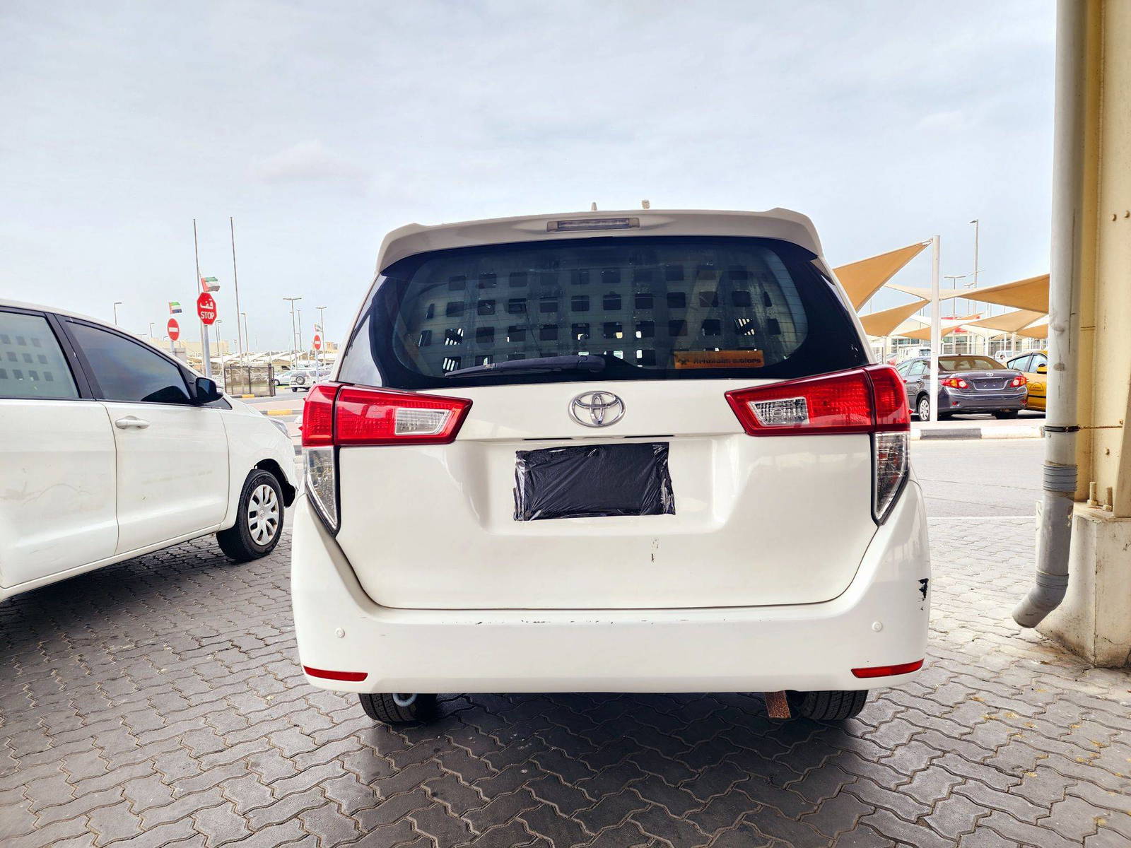 2017 TOYOTA INNOVA — 775352 KM — Lot 1H0108033 — Souq - Marhaba Auctions Used Cars - Image 11