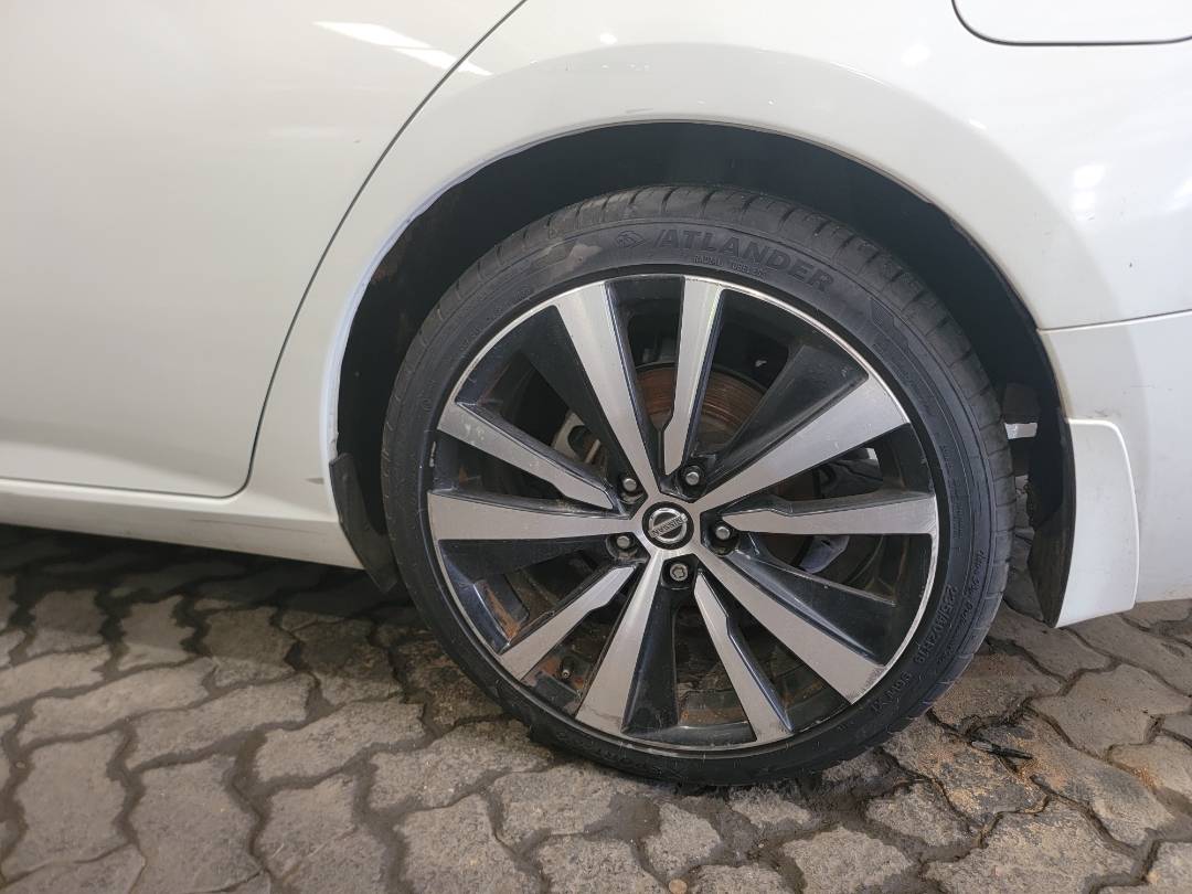 2019 NISSAN ALTIMA — 121273 Miles — Lot N306990 — Main - Marhaba Auctions Used Cars - Image 11