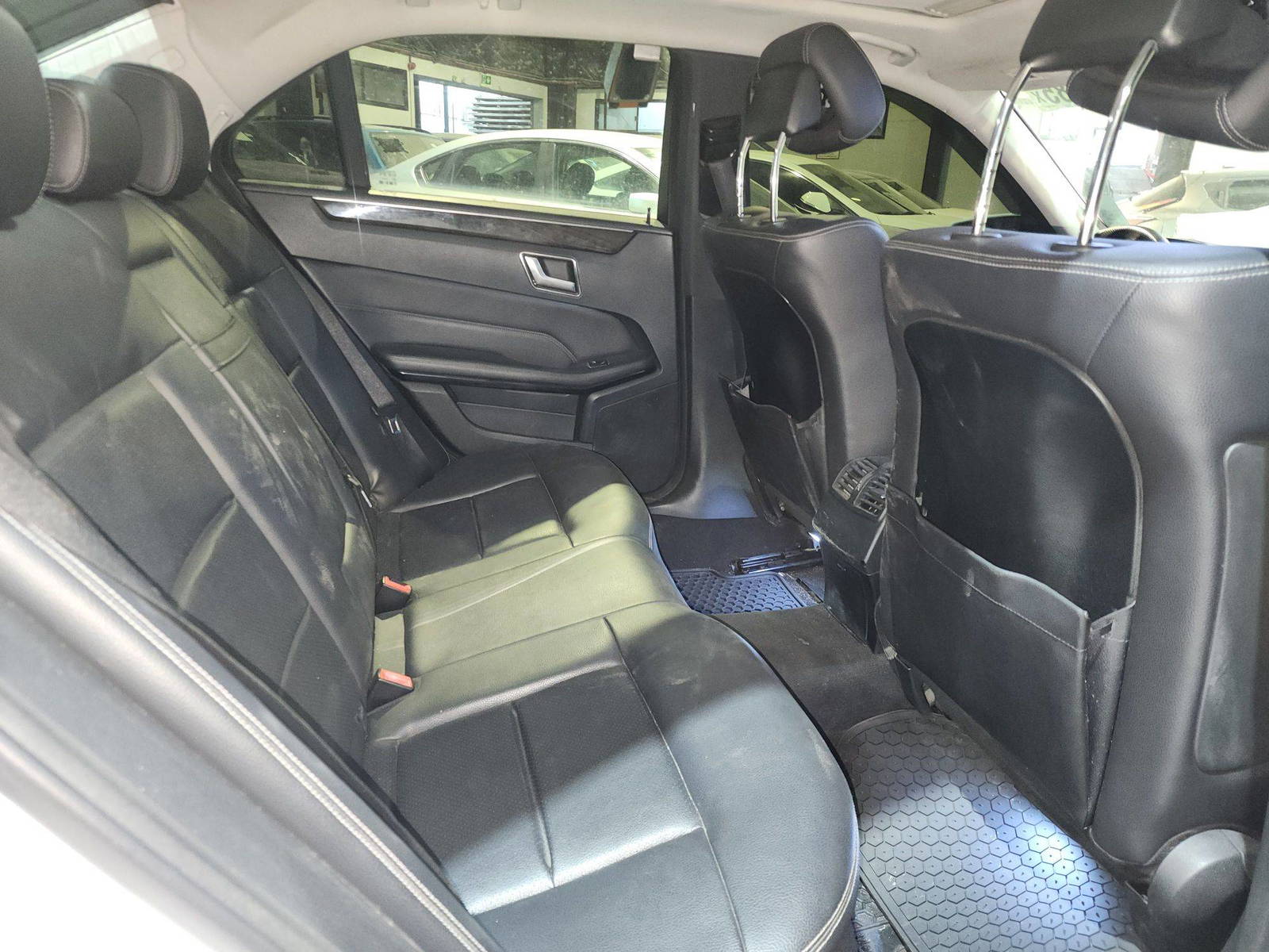 2014 MERCEDES BENZ E 350 — 130253 Miles — Lot 6EA885096 — Souq - Marhaba Auctions Used Cars - Image 7