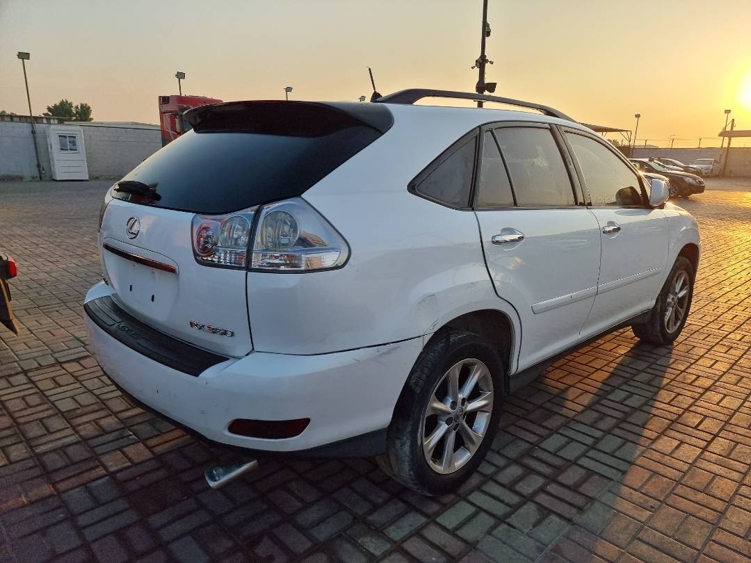 2008 LEXUS RX 350 — 223912 Miles — Lot 1325487 — Souq - Marhaba Auctions Used Cars - Image 4