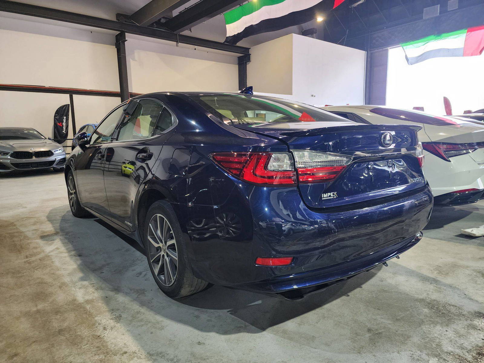 2016 LEXUS ES 300H — 210010 Miles — Lot 113576 — Ind. 12 - Marhaba Auctions Used Cars - Image 6