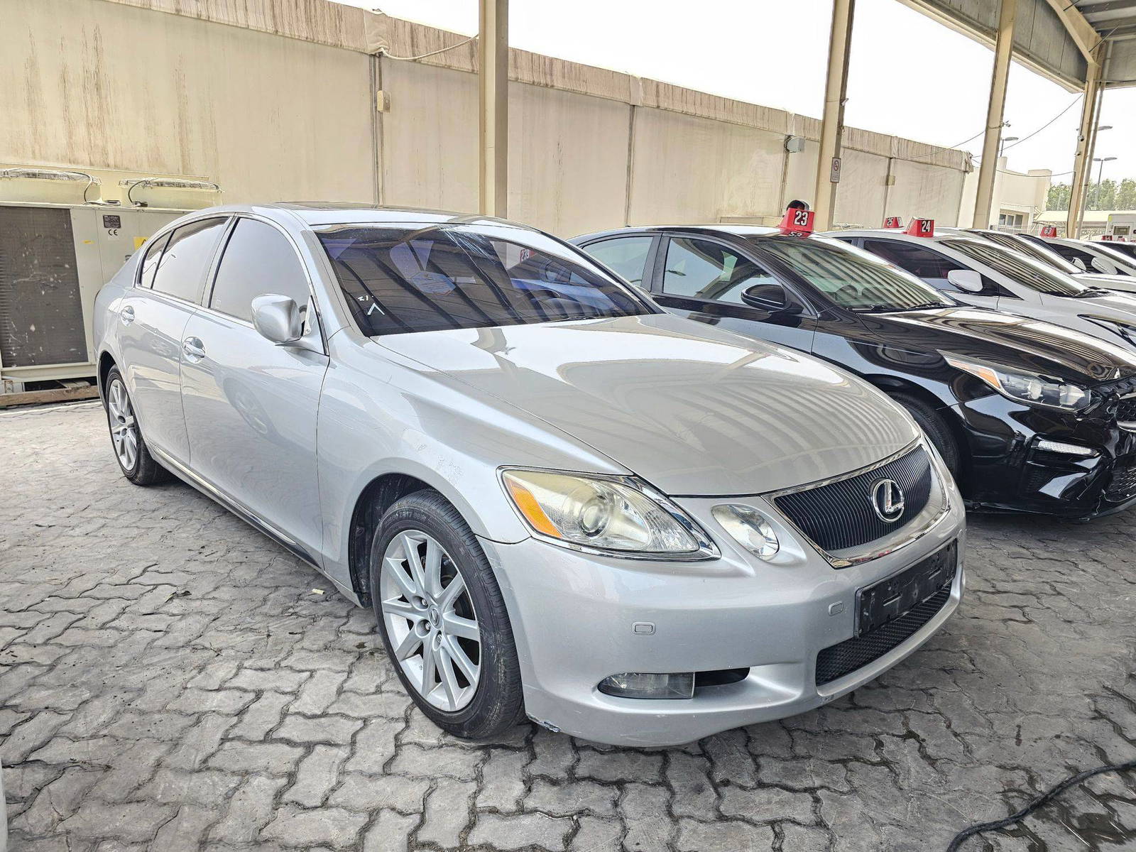 2006 LEXUS GS 300 — 258260 KM — Lot 033913 — Main - Marhaba Auctions Used Cars - Image 5