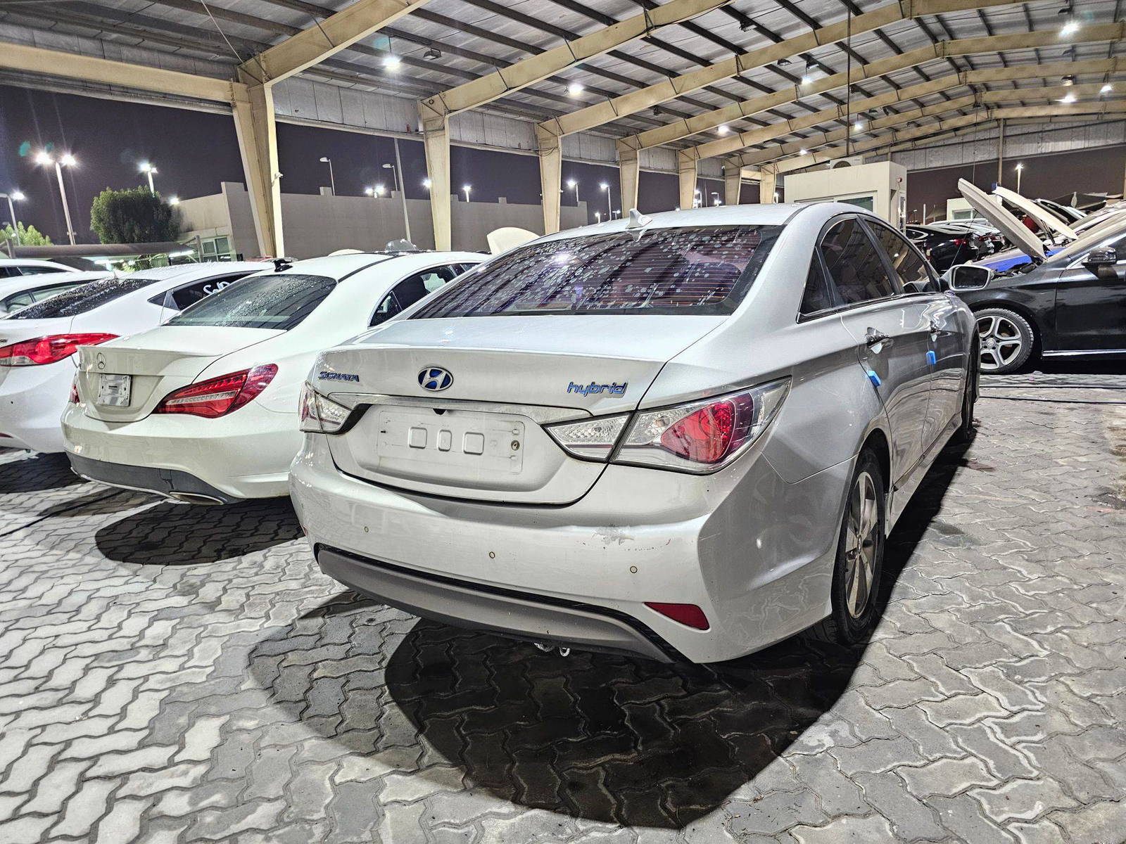 2012 HYUNDAI SONATA — 246855 KM — Lot 13127 — Main - Marhaba Auctions Used Cars - Image 4