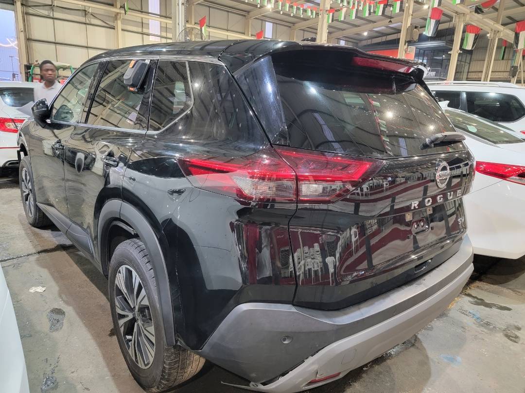 2021 NISSAN ROGUE — 31581 Miles — Lot W024111 — Main - Marhaba Auctions Used Cars - Image 3