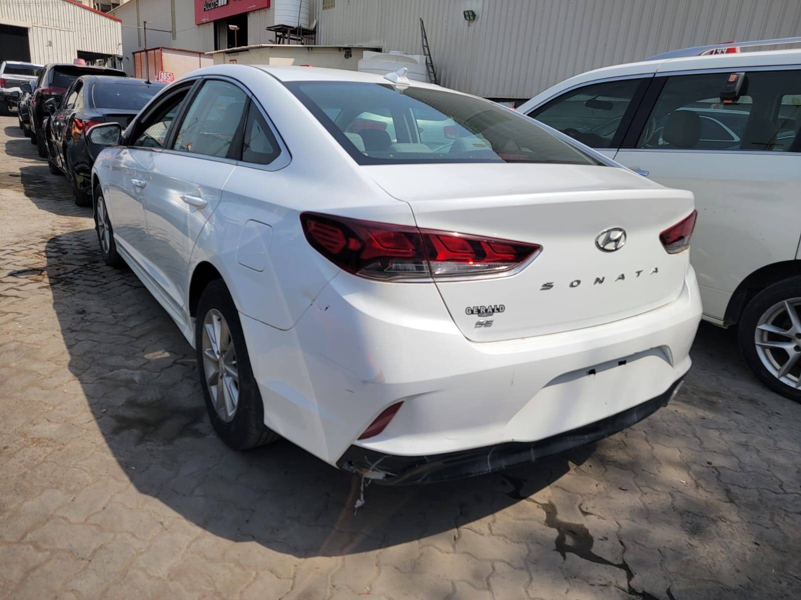 2018 HYUNDAI SONATA — 76556 Miles — Lot 724366 — Main - Marhaba Auctions Used Cars - Image 5