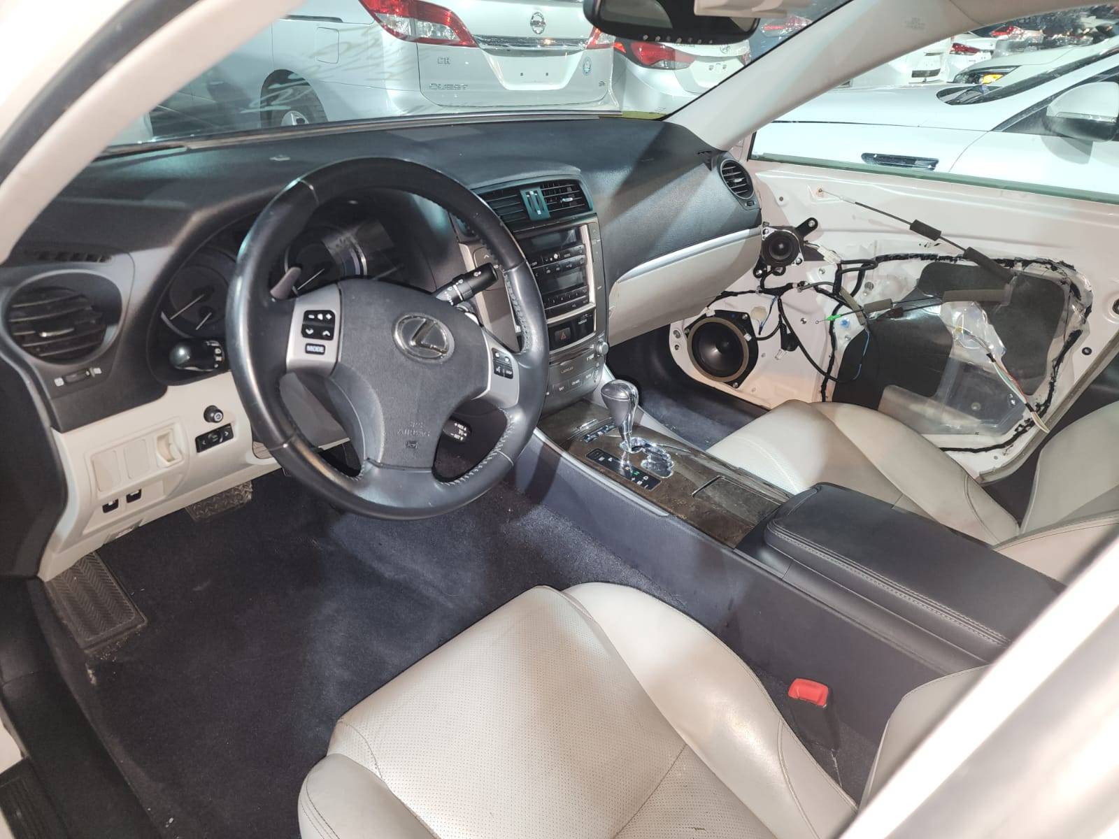 LEXUS IS 250 2011 - Marhaba Auction Used Cars - Image 9