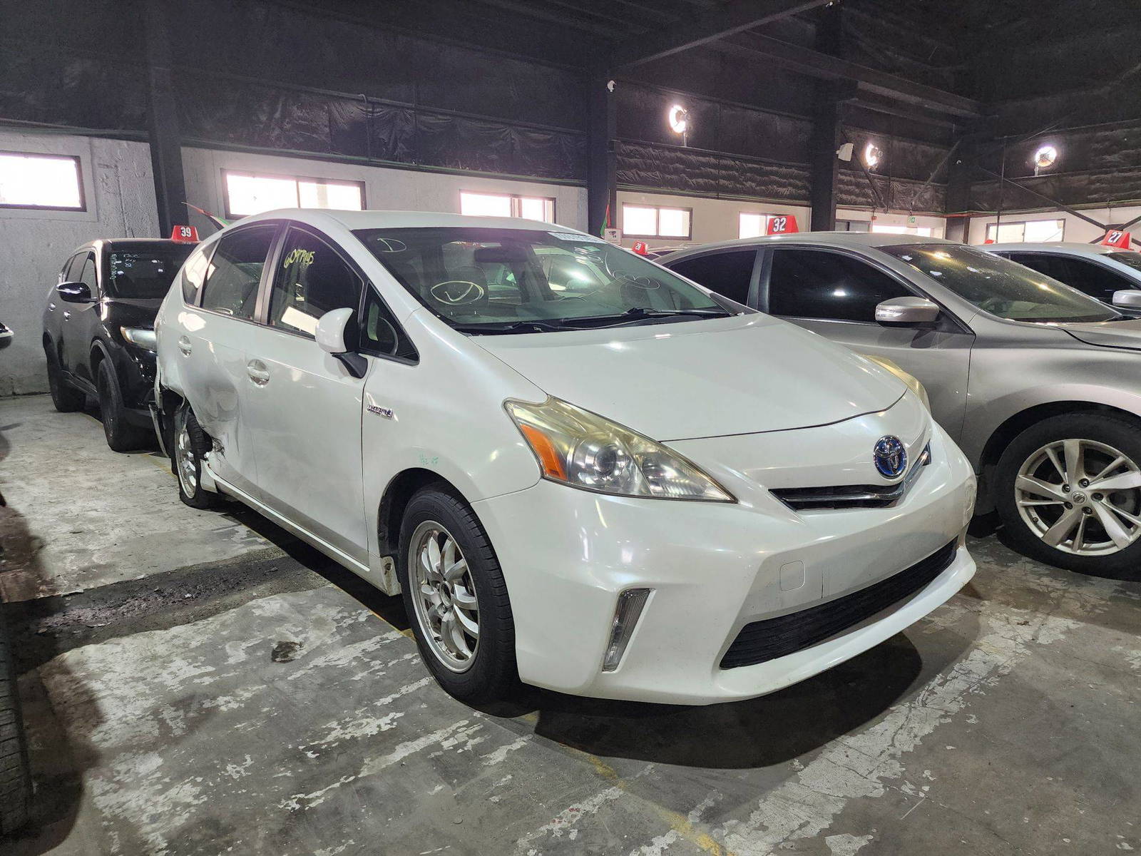 2012 TOYOTA PRIUS V — 183023 Miles — Lot 60979145 — Al Quoz - Marhaba Auctions Used Cars - Image 6