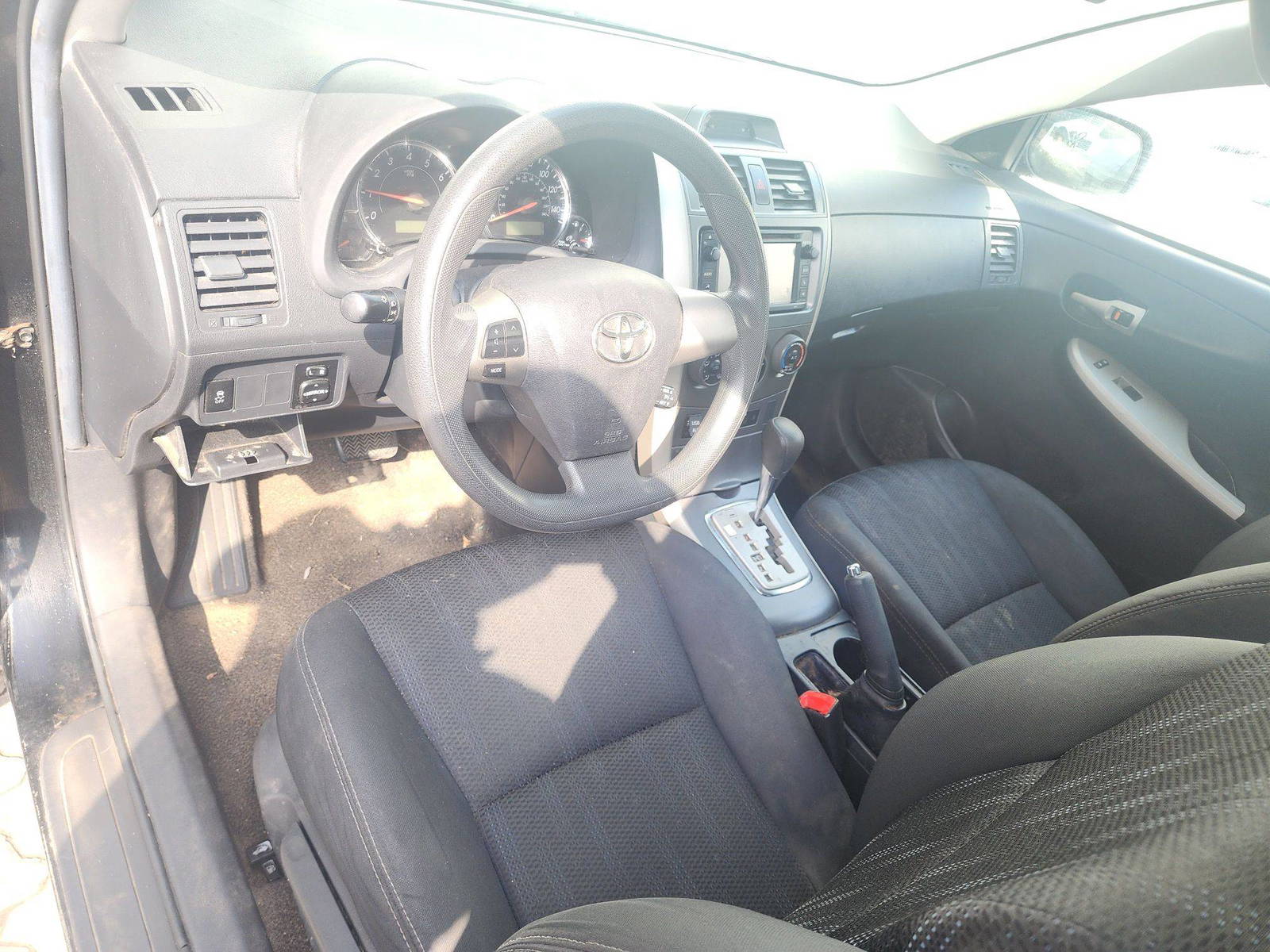 2013 TOYOTA COROLLA — 206981 Miles — Lot 71115703 - Marhaba Auctions Used Cars - Image 4