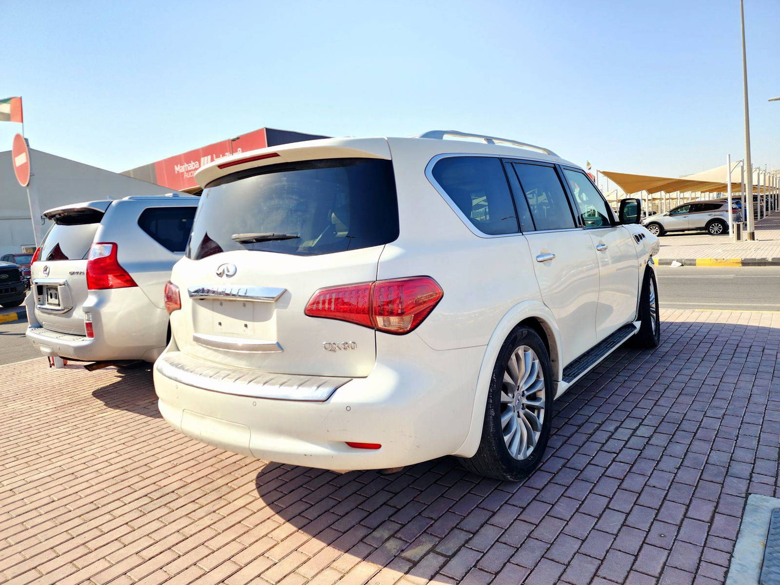 2015 INFINITI QX80 — 131063 Miles — Lot 9371943 — Souq - Marhaba Auctions Used Cars - Image 3