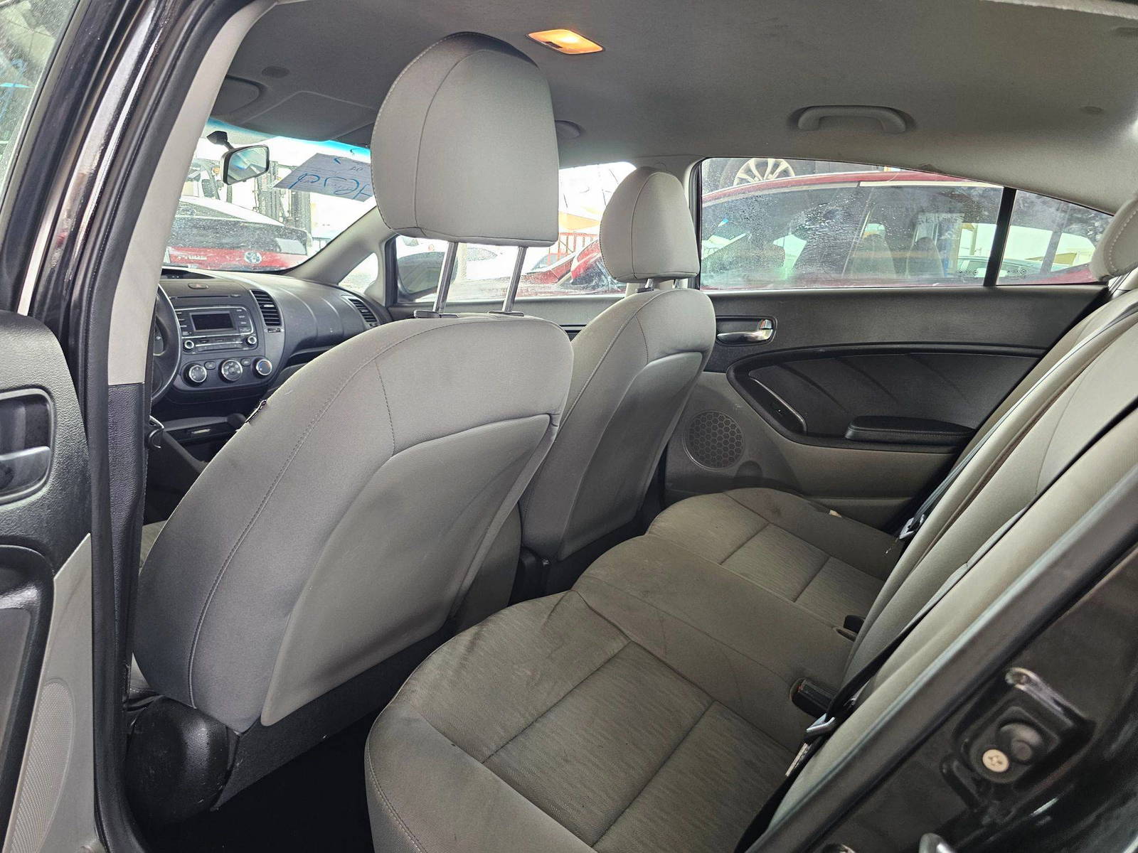 2016 KIA FORTE — 106860 KM — Lot G5535539 — Ind. 12 - Marhaba Auctions Used Cars - Image 6