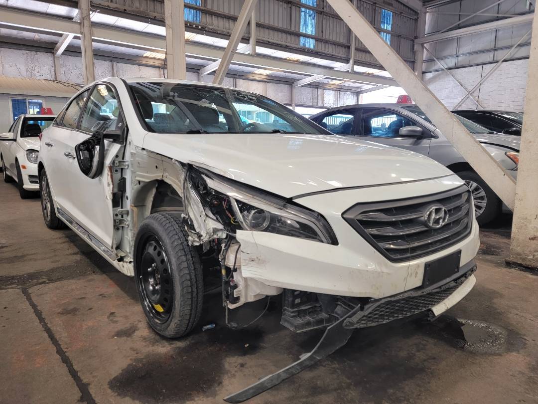 2017 HYUNDAI SONATA — 108035 Miles — Lot 483915 — Main - Marhaba Auctions Used Cars - Image 4