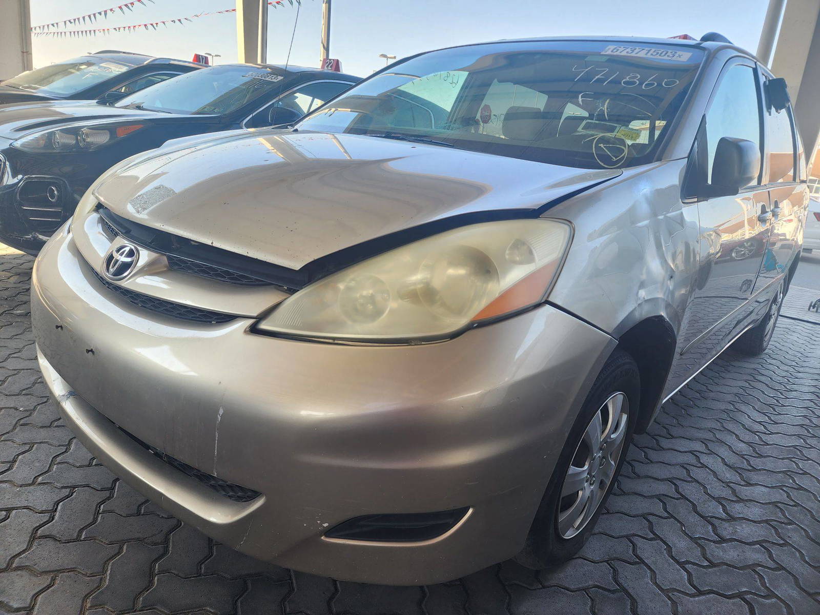 2006 TOYOTA SIENNA — 189759 Miles — Lot 67371503 - Marhaba Auctions Used Cars - Image 5