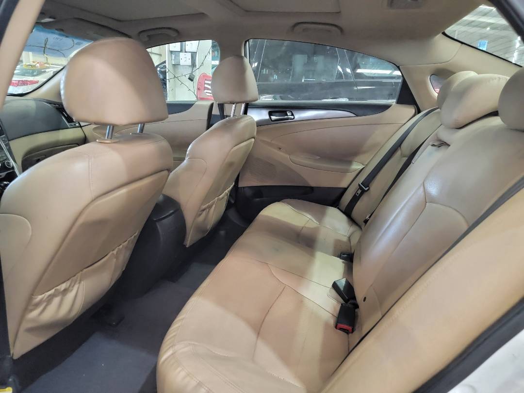 2015 HYUNDAI SONATA — 157870 Miles — Lot 82279974 — Ind. 12 - Marhaba Auctions Used Cars - Image 7