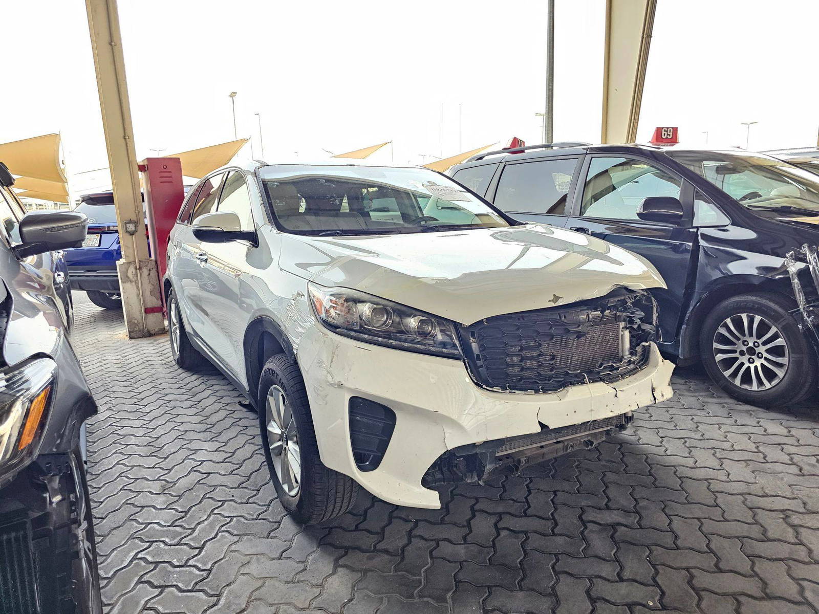 2019 KIA SORENTO — 119302 Miles — Lot 58KG493709 — Souq - Marhaba Auctions Used Cars - Image 4