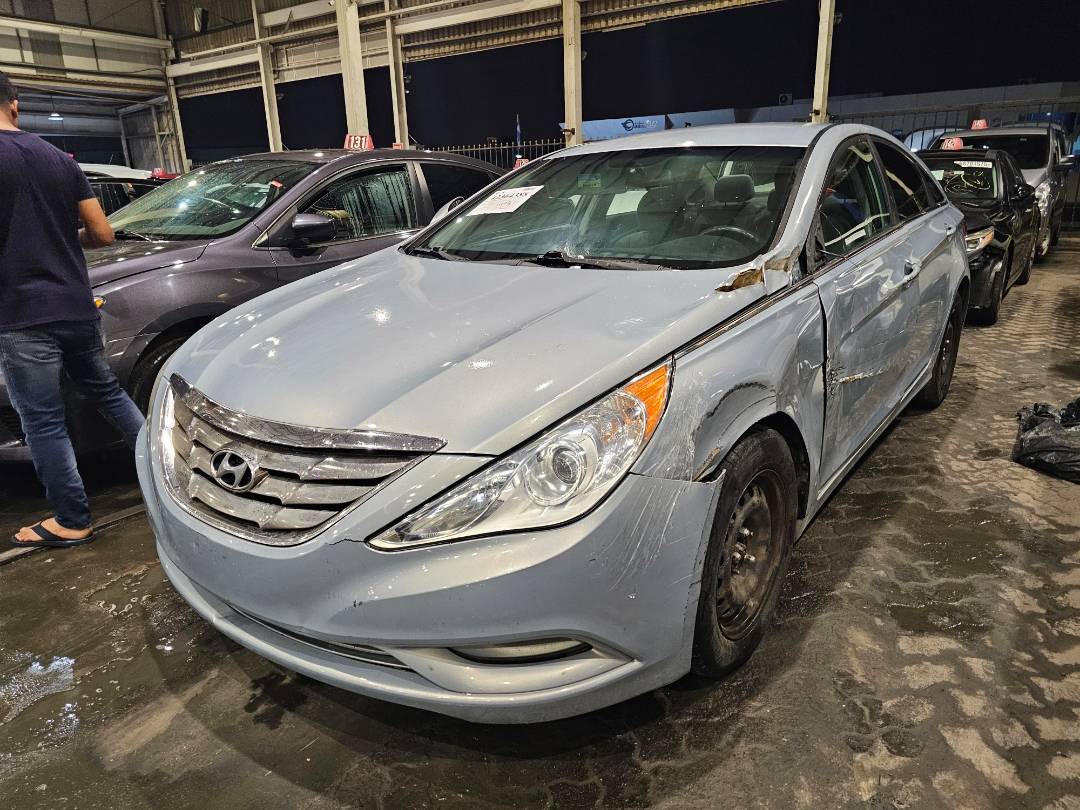 2011 HYUNDAI SONATA — 198515 Miles — Lot BH052376 — Souq - Marhaba Auctions Used Cars - Image 4