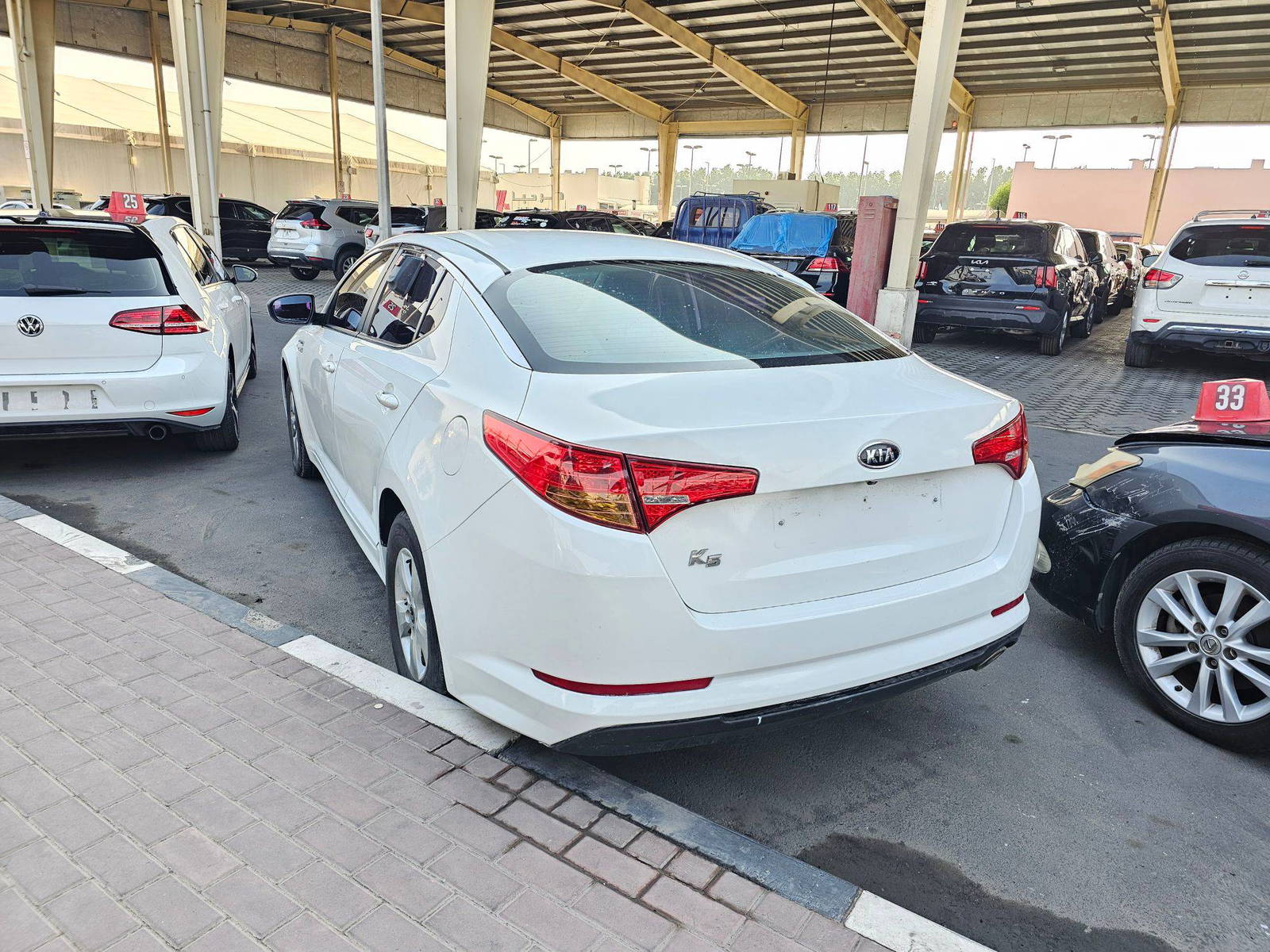 2013 KIA K5 — 143139 KM — Lot DA273613 — Souq - Marhaba Auctions Used Cars - Image 5