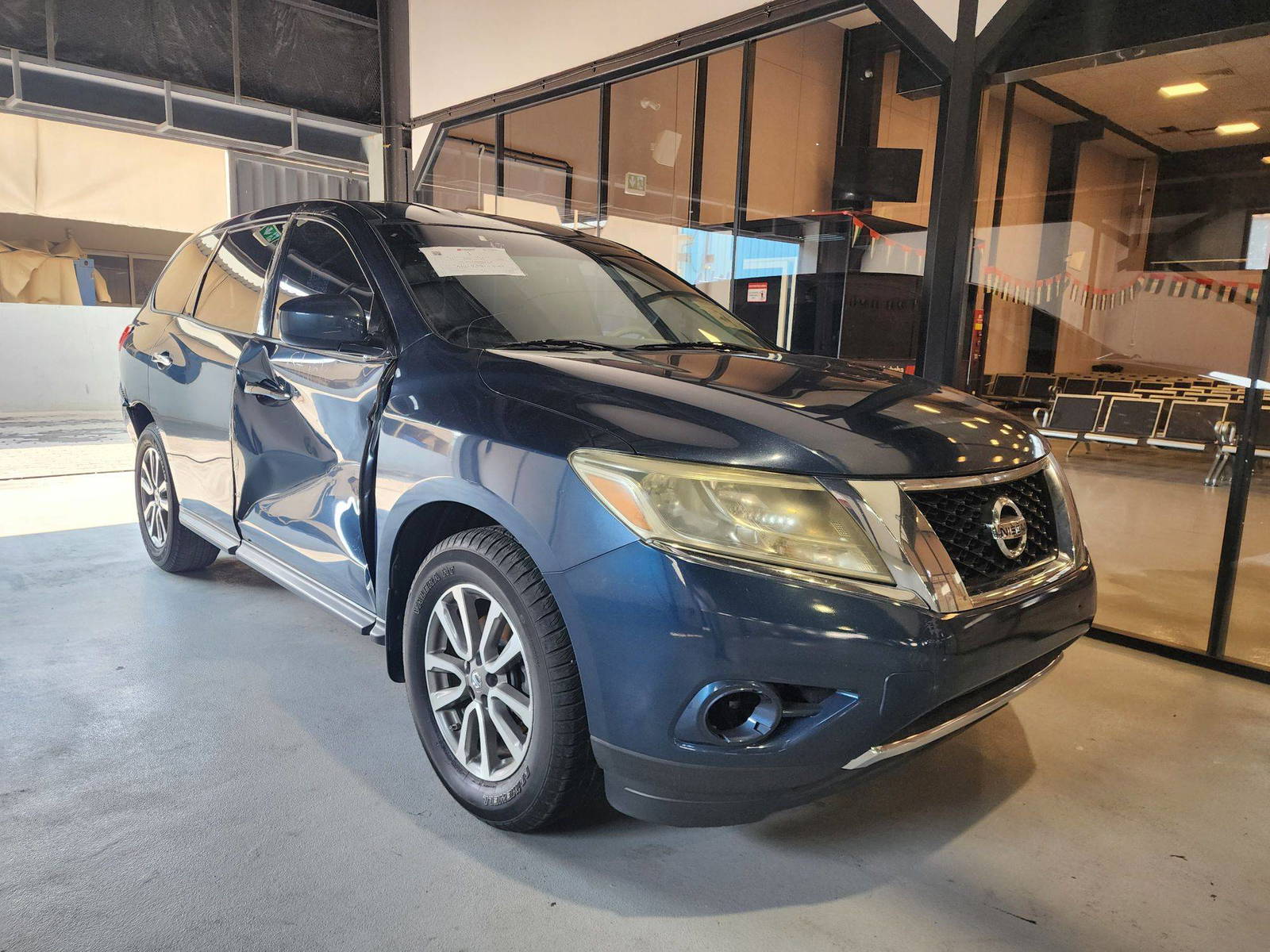 2014 NISSAN PATHFINDER — 172389 Miles — Lot 93229 — Souq - Marhaba Auctions Used Cars - Image 3