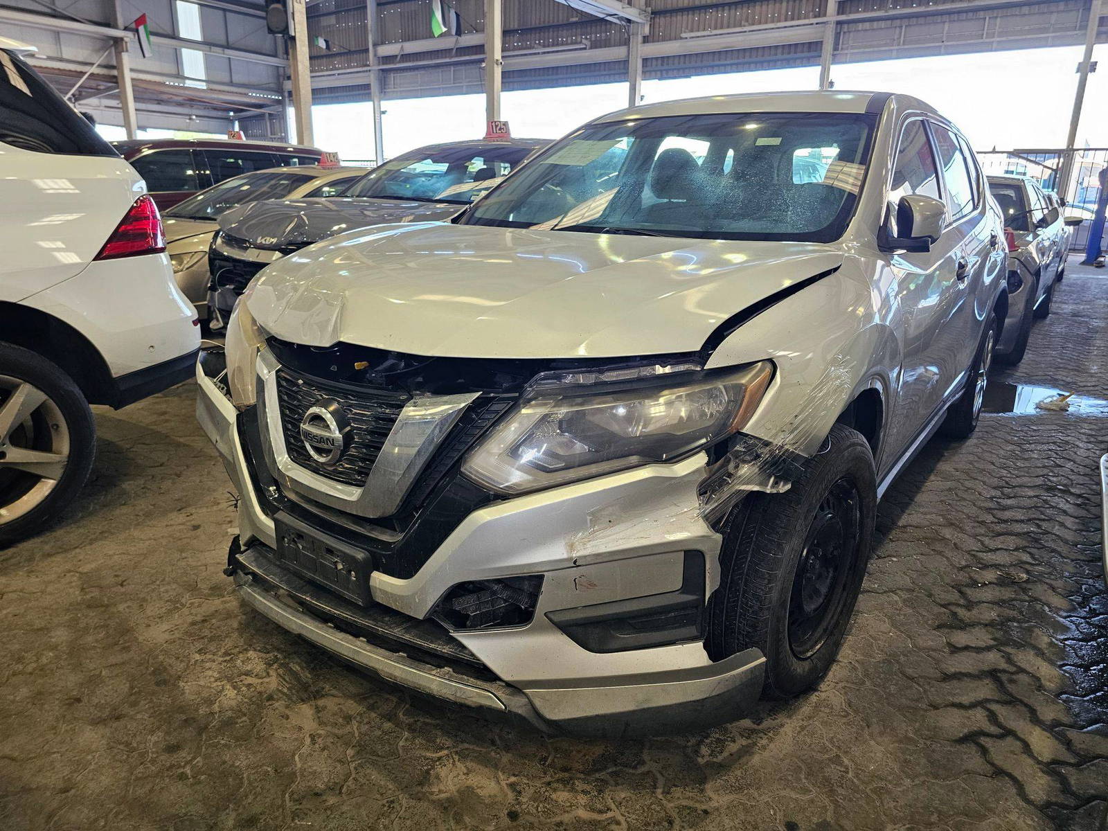 NISSAN ROGUE 2017 - Marhaba Auction Used Cars - Image 12