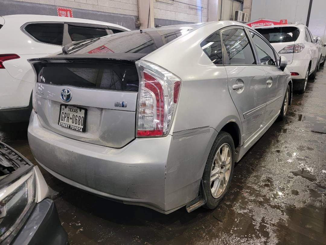 2012 TOYOTA PRIUS — 228343 Miles — Lot 5C5440019 — Main - Marhaba Auctions Used Cars - Image 4