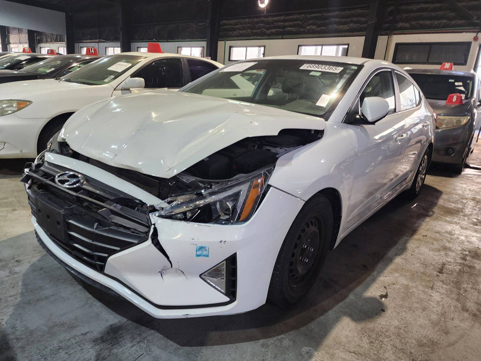 2019 HYUNDAI ELANTRA — 95565 KM — Lot 68903365 — Main - Marhaba Auctions Used Cars - Image 6