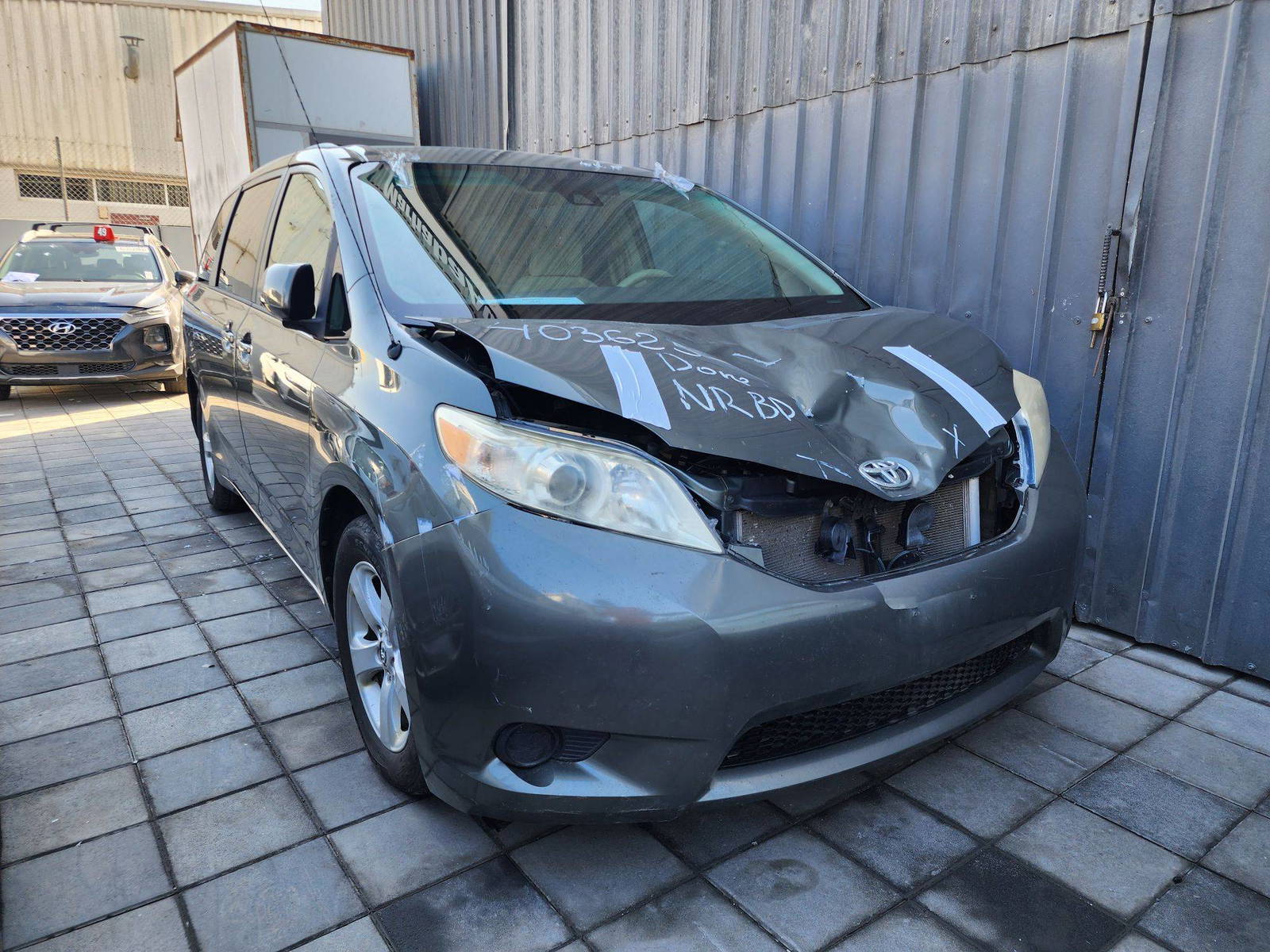 TOYOTA SIENNA 2013 - Marhaba Auction Used Cars - Image 4