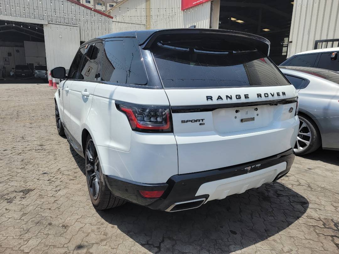 2020 LAND ROVER RANGE ROVER SPORT — 63894 KM — Lot A705331 — Main - Marhaba Auctions Used Cars - Image 3